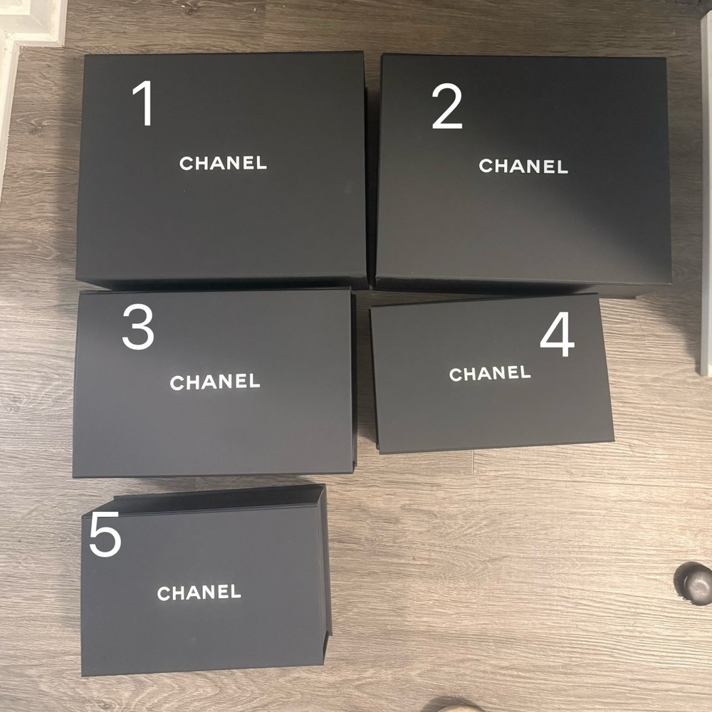 Box 5 Chanel storage box (small)